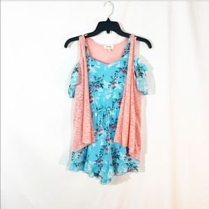 NWOT LIGHT BLUE FLORAL ROMPER WITH PEACH VEST